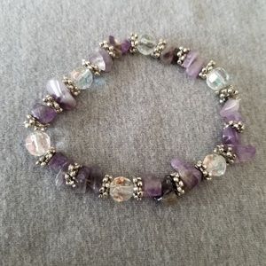 Purple amethyst & beaded stretch bracelet.